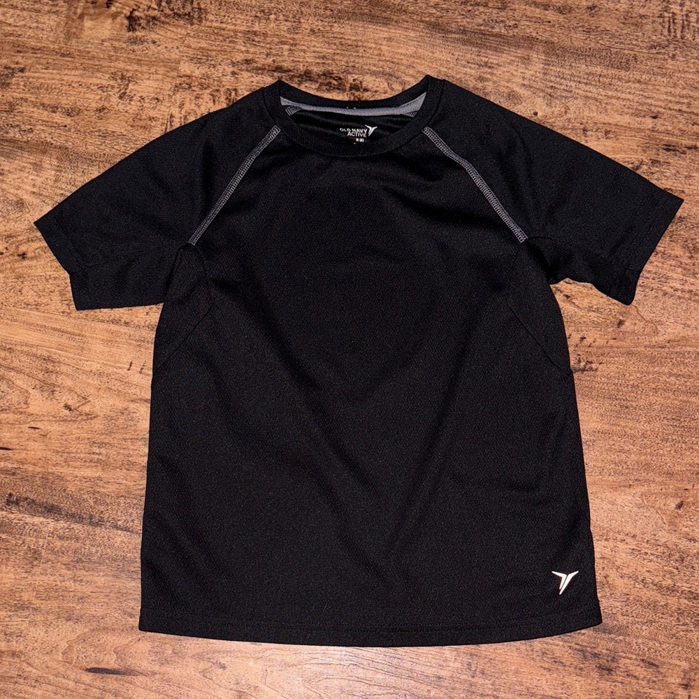 Black Athletic T-Shirt old navy size 8